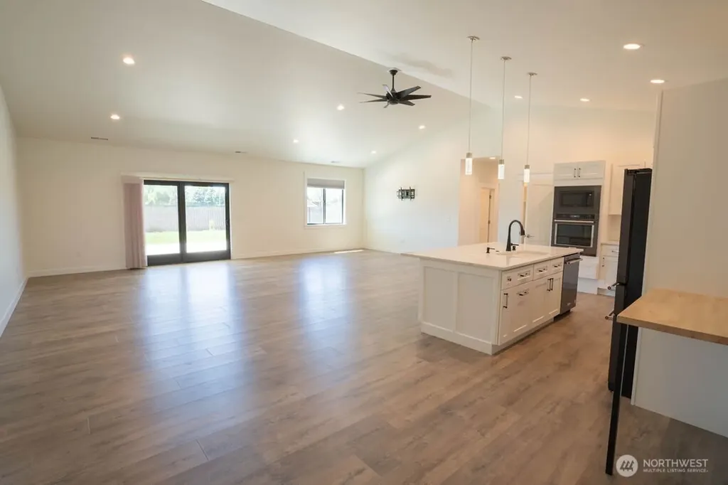 6409 Road 2.15 NE Moses Lake WA 98837