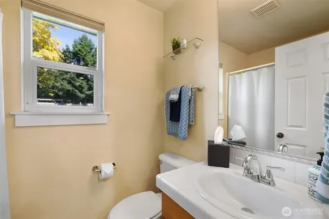 4814 51st Avenue S Seattle WA 98118