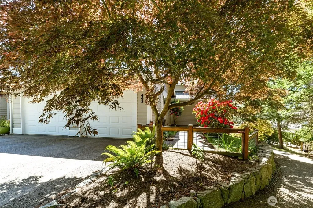 5653 Useless Bay Avenue Langley WA 98260