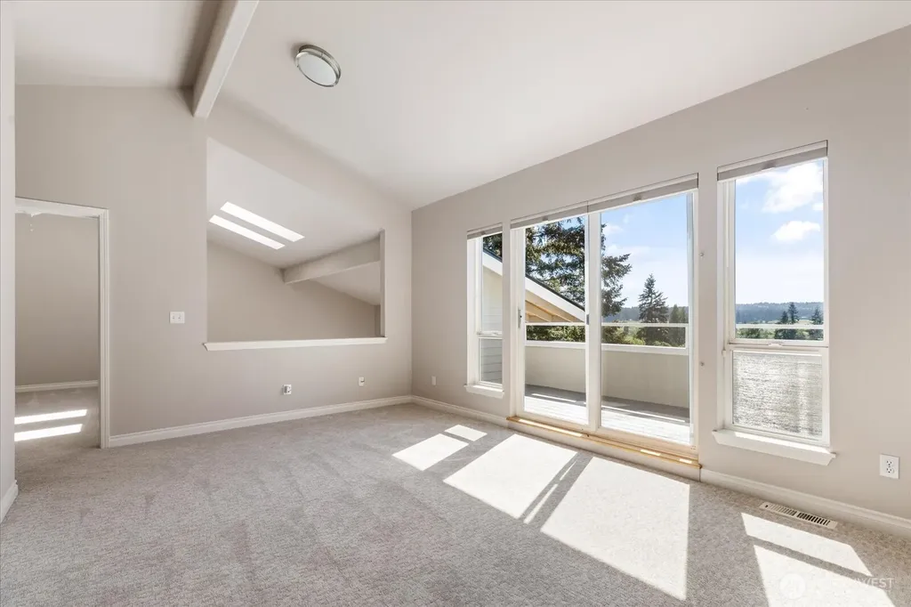 5653 Useless Bay Avenue Langley WA 98260