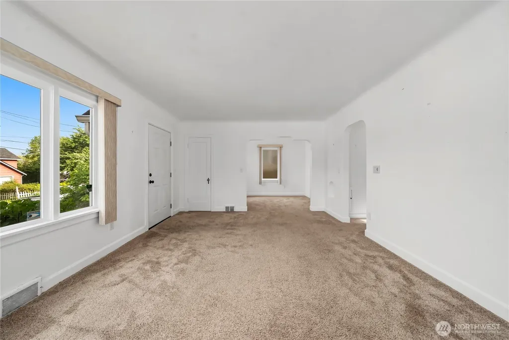 1555 High Avenue Bremerton WA 98337