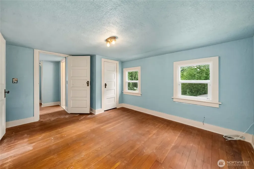 1555 High Avenue Bremerton WA 98337