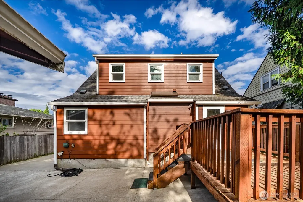 1555 High Avenue Bremerton WA 98337