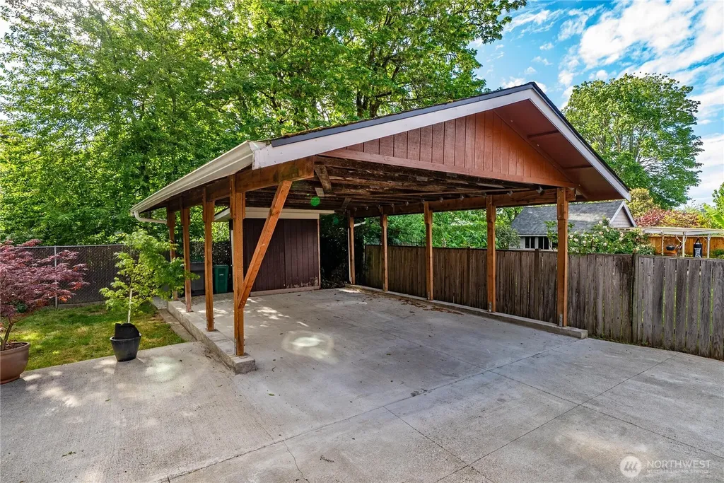 1555 High Avenue Bremerton WA 98337