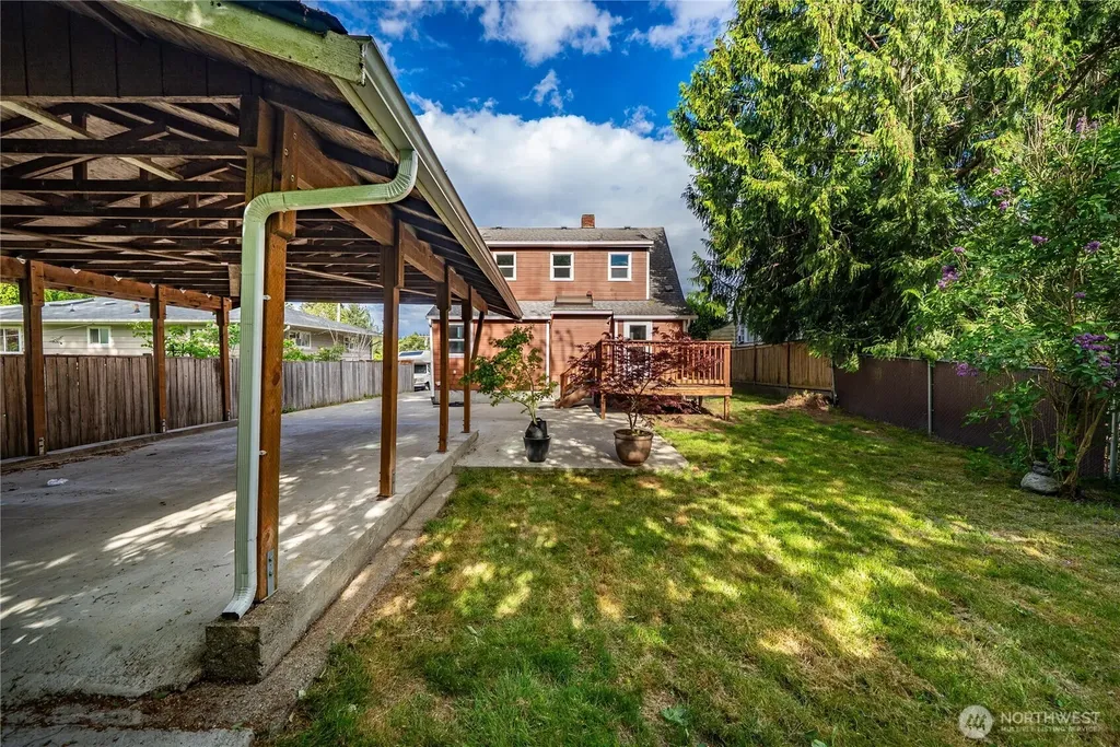 1555 High Avenue Bremerton WA 98337