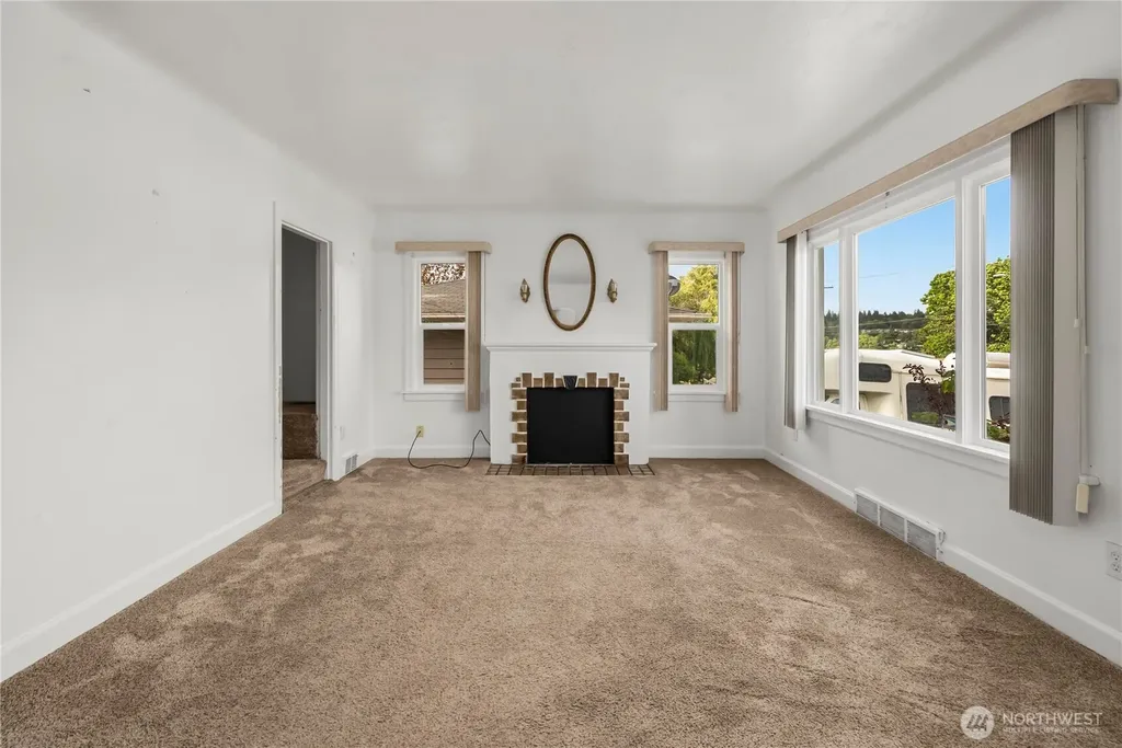 1555 High Avenue Bremerton WA 98337