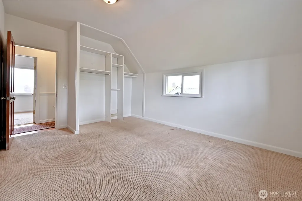 512 S 35th Street Tacoma WA 98418