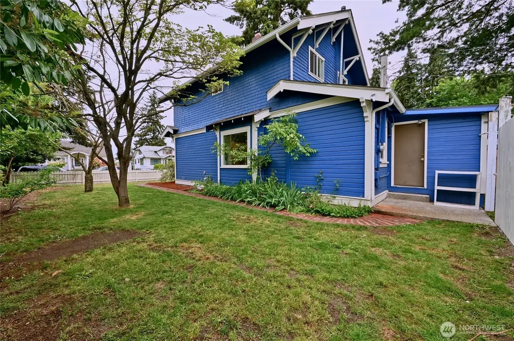 512 S 35th Street Tacoma WA 98418