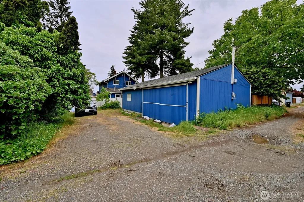 512 S 35th Street Tacoma WA 98418