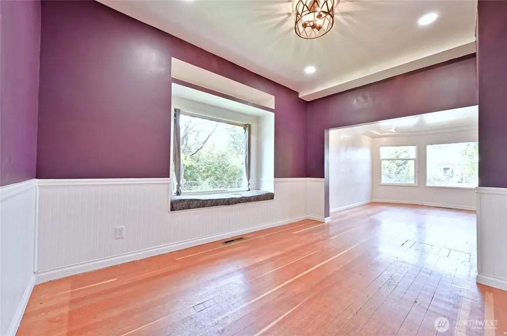 512 S 35th Street Tacoma WA 98418