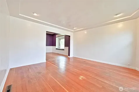 512 S 35th Street Tacoma WA 98418
