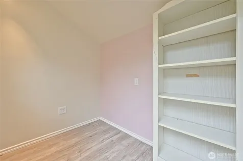 512 S 35th Street Tacoma WA 98418