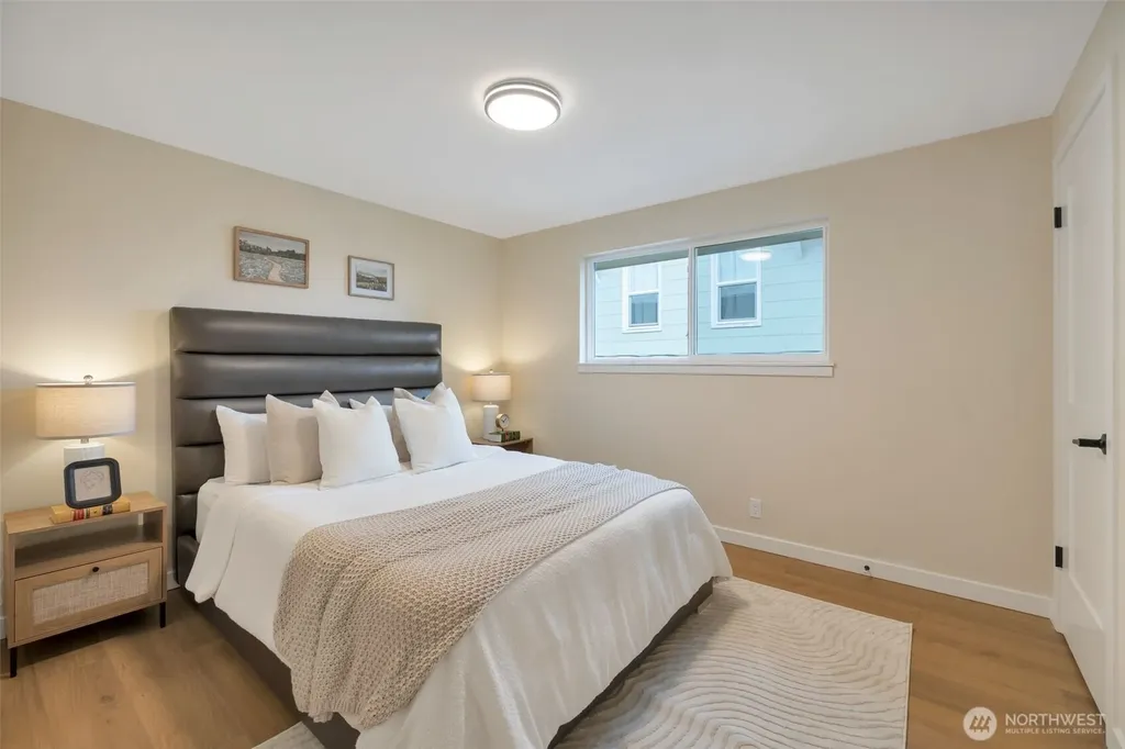 7727 27th Avenue NW Seattle WA 98117