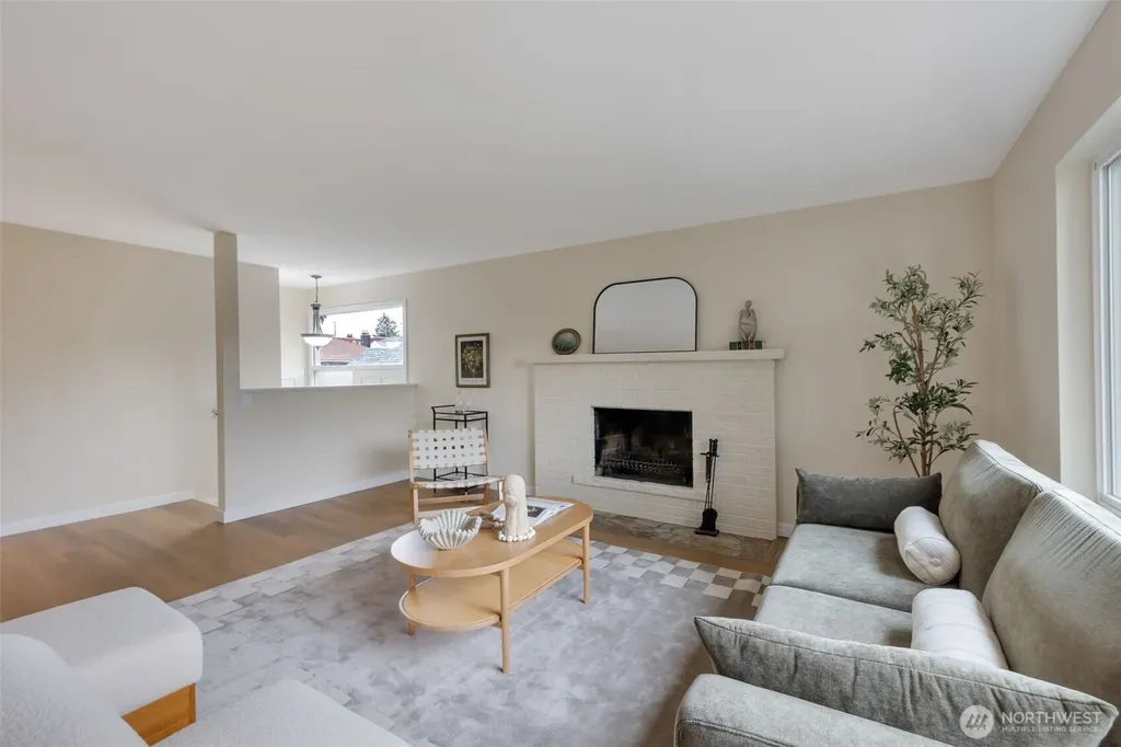 7727 27th Avenue NW Seattle WA 98117