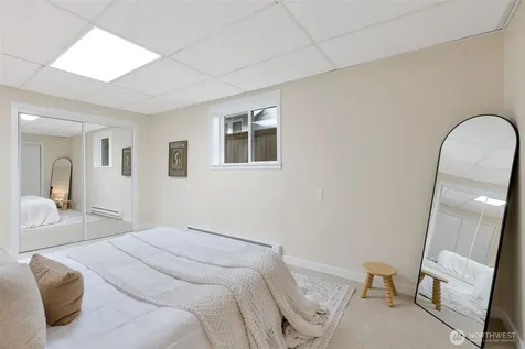 7727 27th Avenue NW Seattle WA 98117