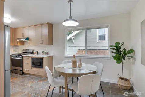 7727 27th Avenue NW Seattle WA 98117