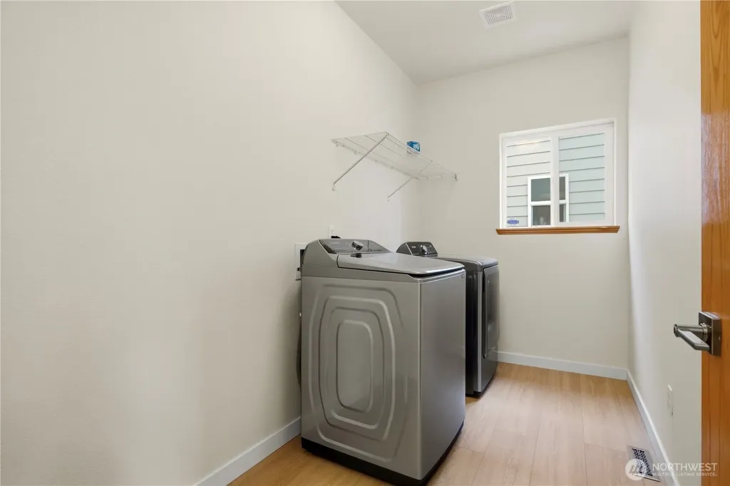 460 Ilwaco Avenue NE Renton WA 98059