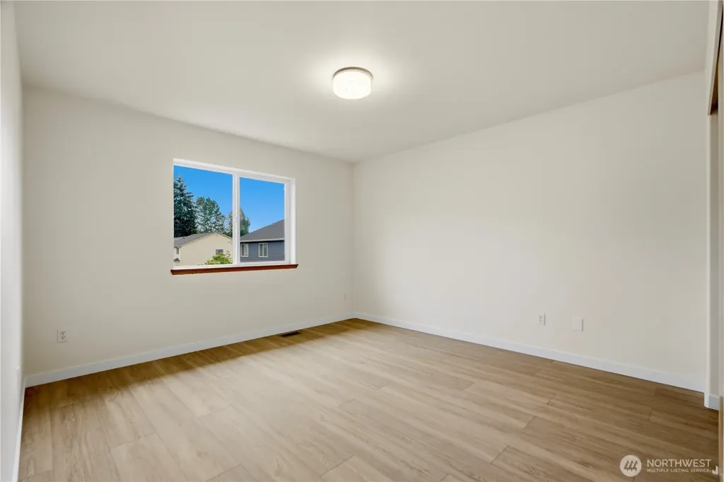 460 Ilwaco Avenue NE Renton WA 98059