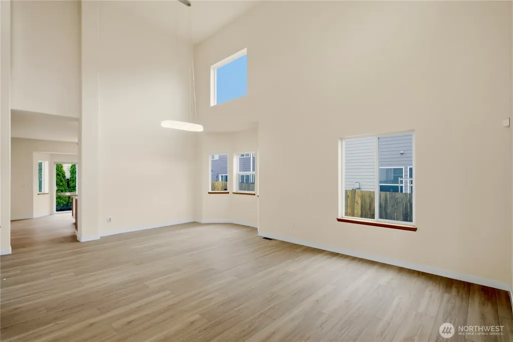 460 Ilwaco Avenue NE Renton WA 98059