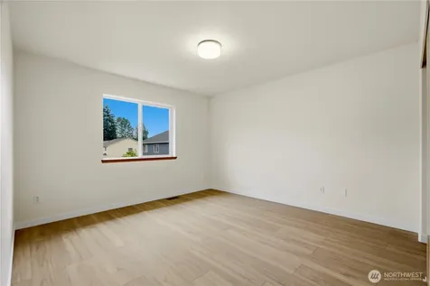 460 Ilwaco Avenue NE Renton WA 98059