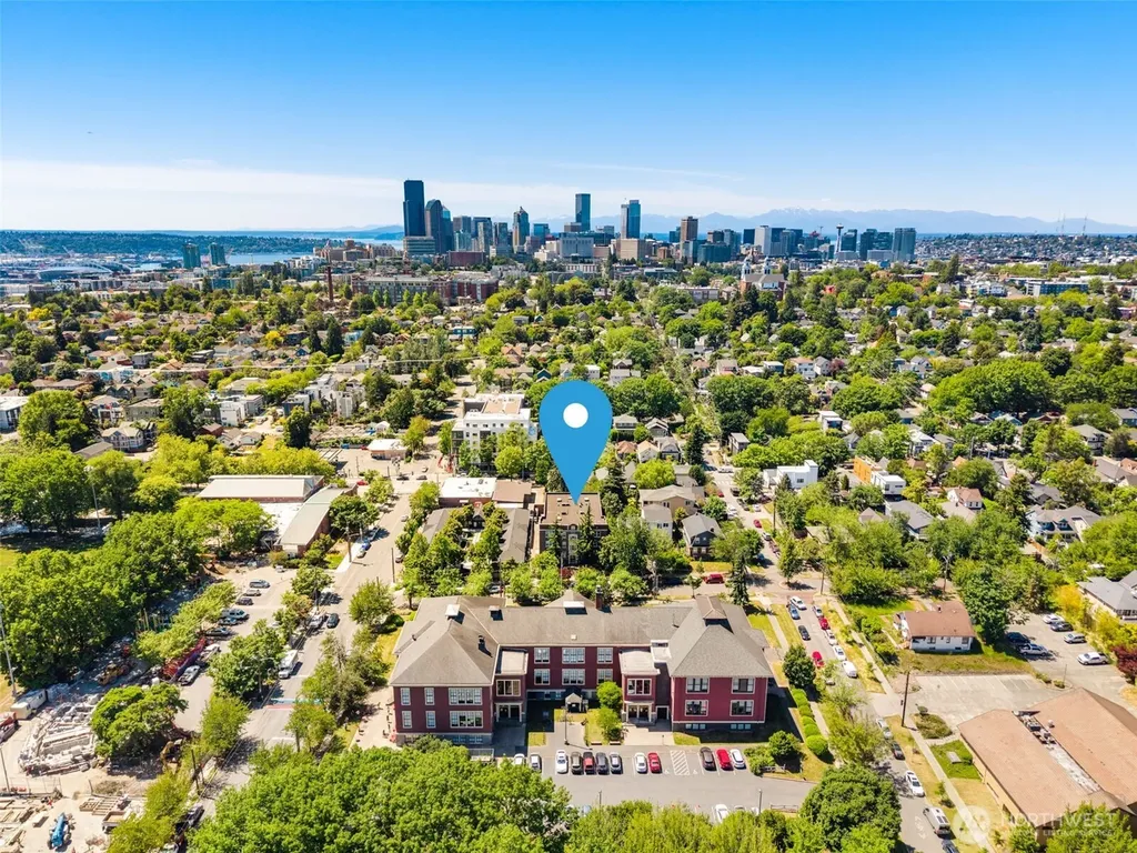 715 24th Avenue Seattle WA 98122