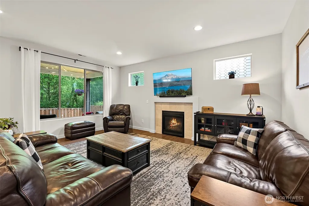 386 Partlon Street Buckley WA 98321