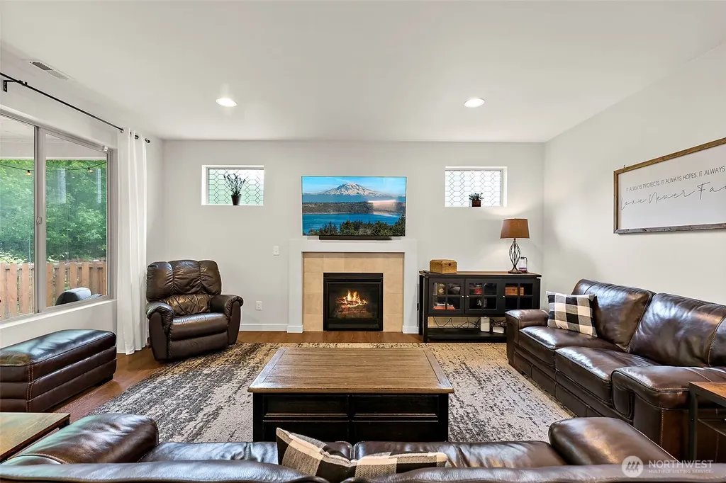 386 Partlon Street Buckley WA 98321