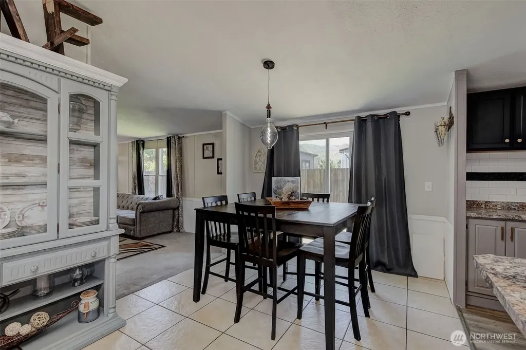 401 Ridgeview Loop Drive Wenatchee WA 98801
