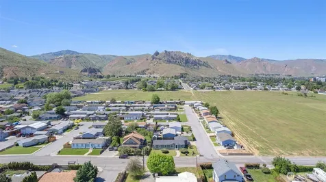 401 Ridgeview Loop Drive Wenatchee WA 98801