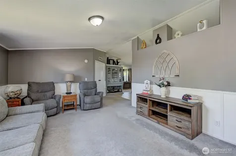 401 Ridgeview Loop Drive Wenatchee WA 98801
