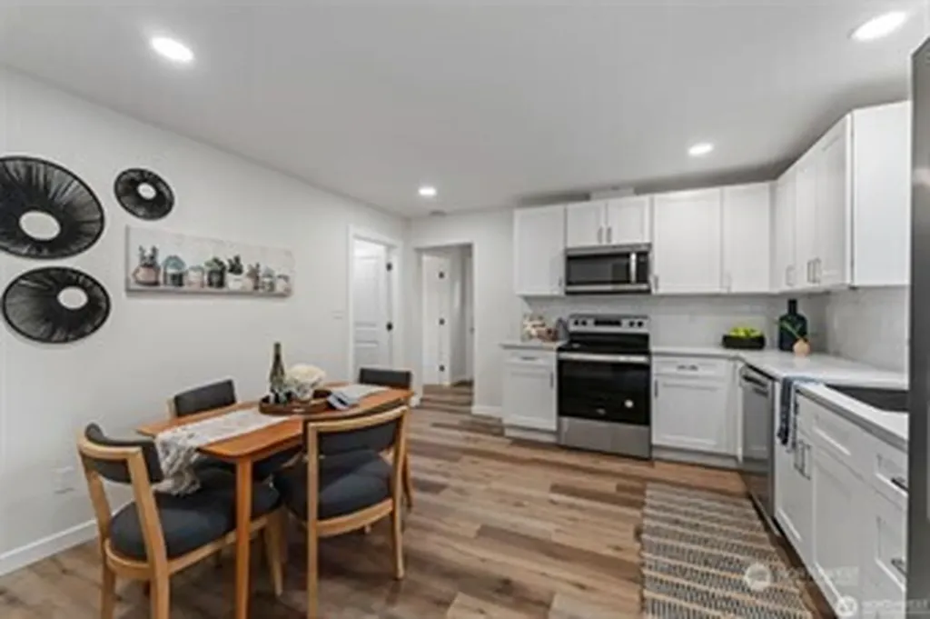 866 NW Karkainen Lane Poulsbo WA 98370