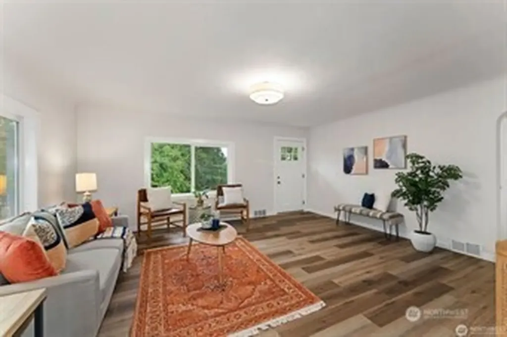 866 NW Karkainen Lane Poulsbo WA 98370
