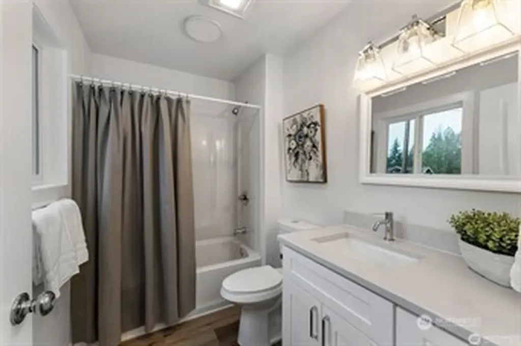 866 NW Karkainen Lane Poulsbo WA 98370