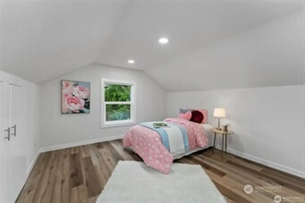 866 NW Karkainen Lane Poulsbo WA 98370