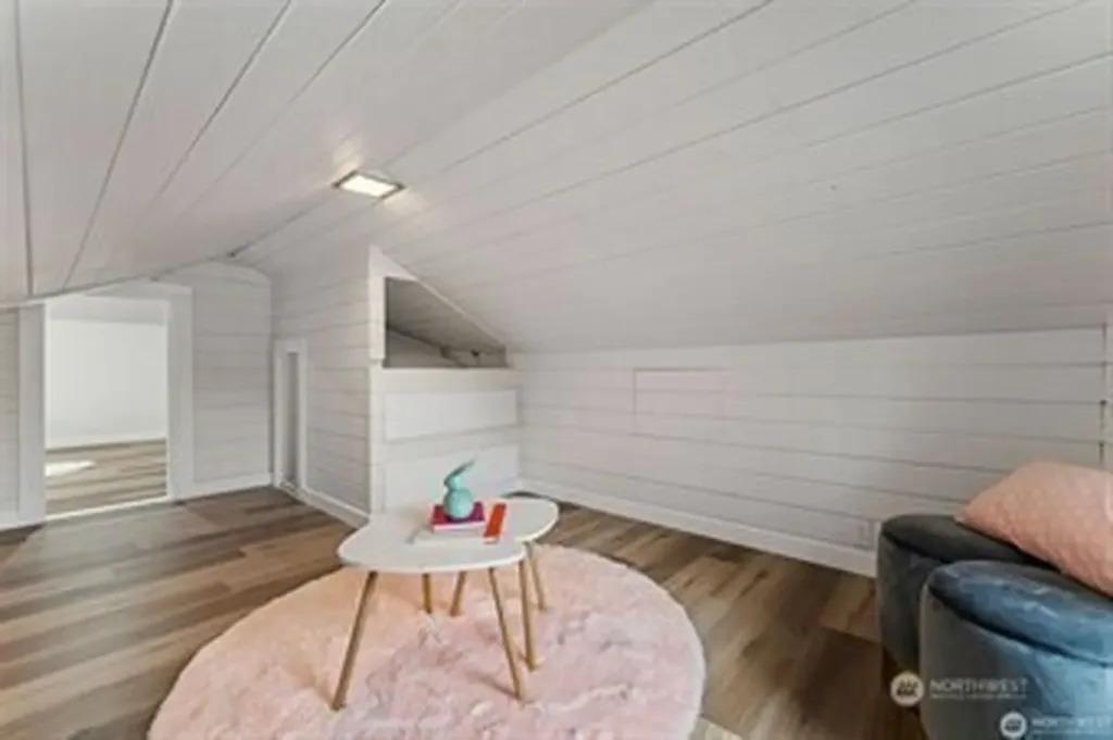 866 NW Karkainen Lane Poulsbo WA 98370