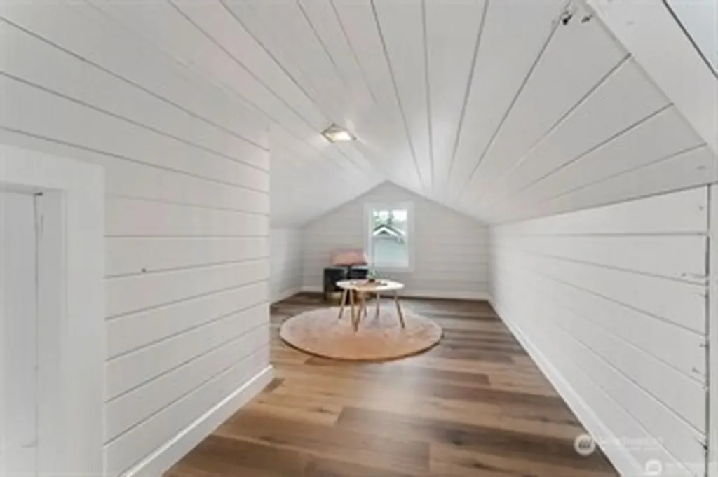 866 NW Karkainen Lane Poulsbo WA 98370