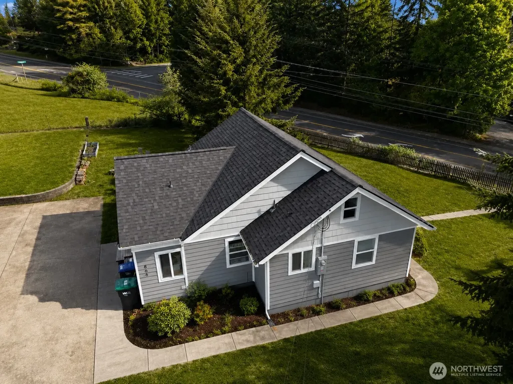 866 NW Karkainen Lane Poulsbo WA 98370