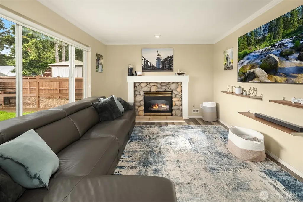 1216 200th Avenue E Lake Tapps WA 98391