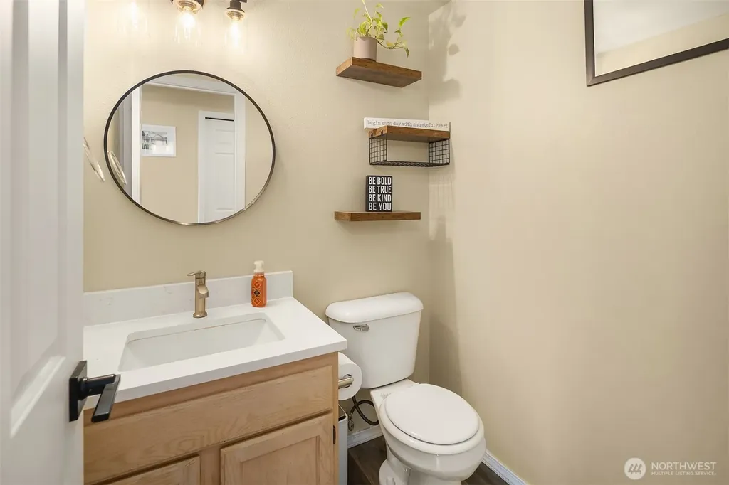 1216 200th Avenue E Lake Tapps WA 98391