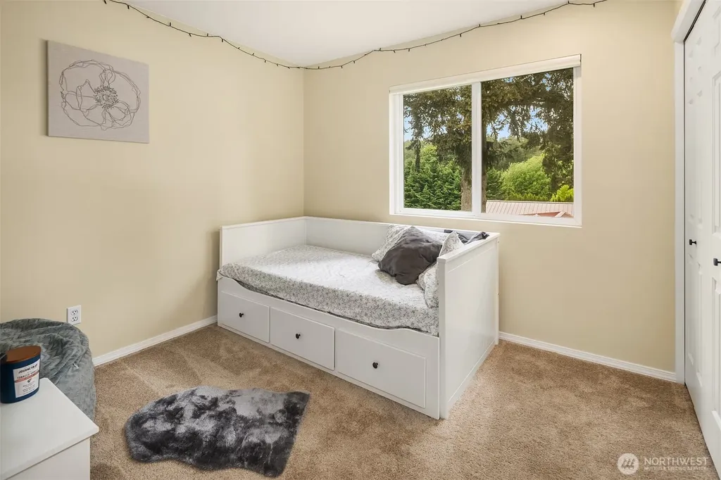 1216 200th Avenue E Lake Tapps WA 98391