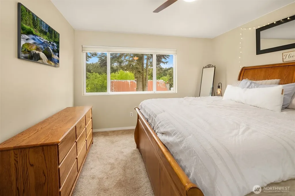 1216 200th Avenue E Lake Tapps WA 98391