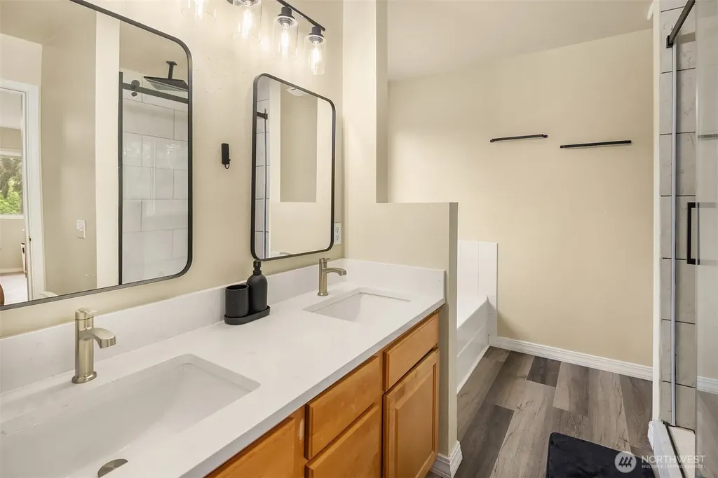 1216 200th Avenue E Lake Tapps WA 98391