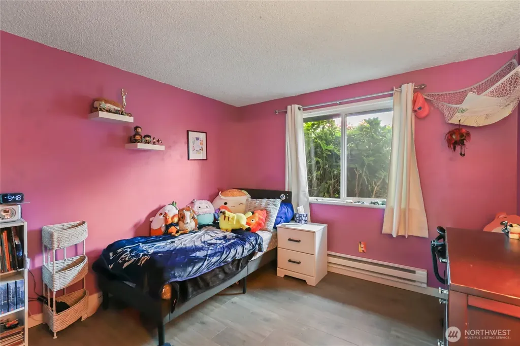 19164 Karl Place NE Poulsbo WA 98370