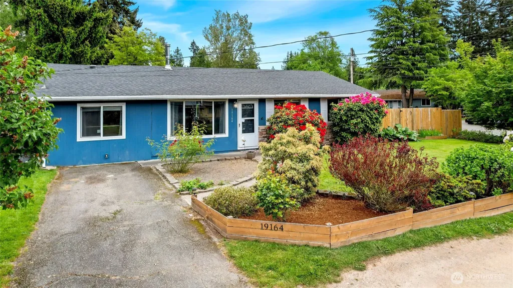 19164 Karl Place NE Poulsbo WA 98370