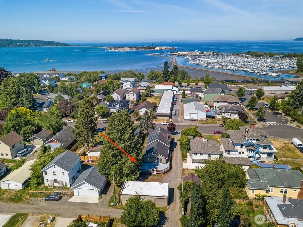 932 Third Street Blaine WA 98230