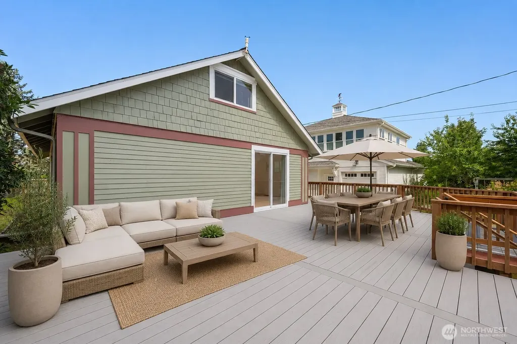 932 Third Street Blaine WA 98230