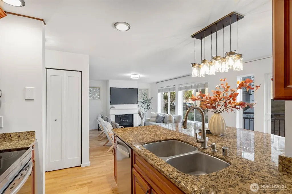 500 Aloha Street Seattle WA 98109