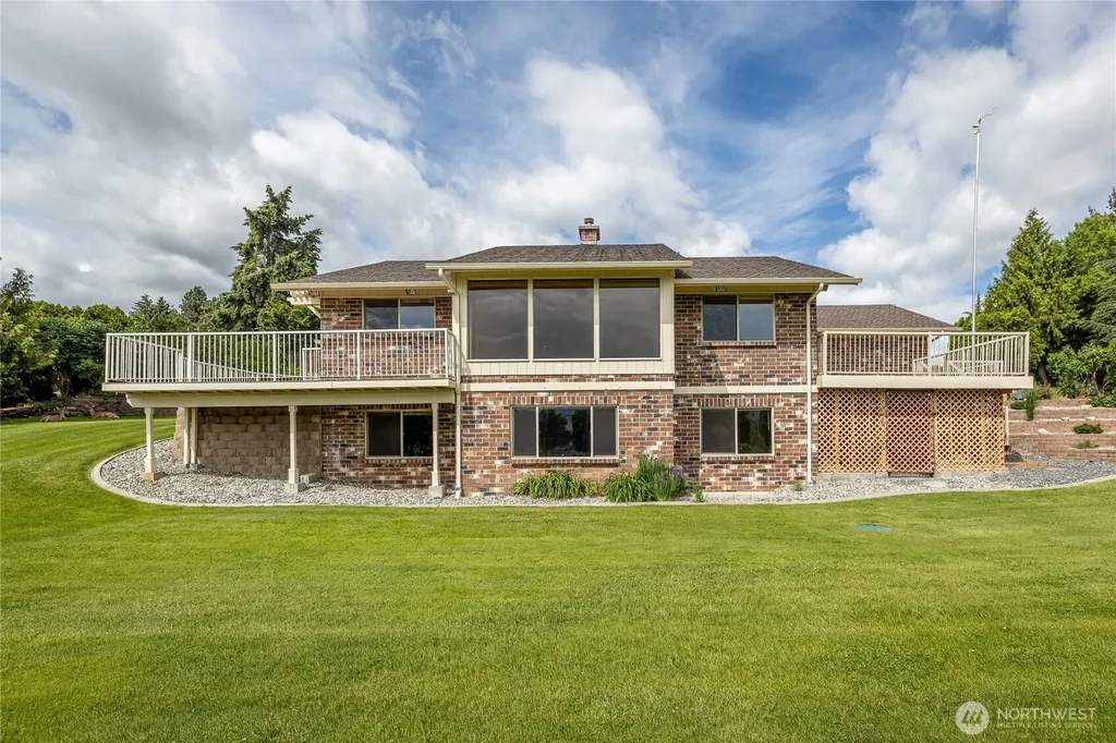 1632 Tanda Lane Wenatchee WA 98801
