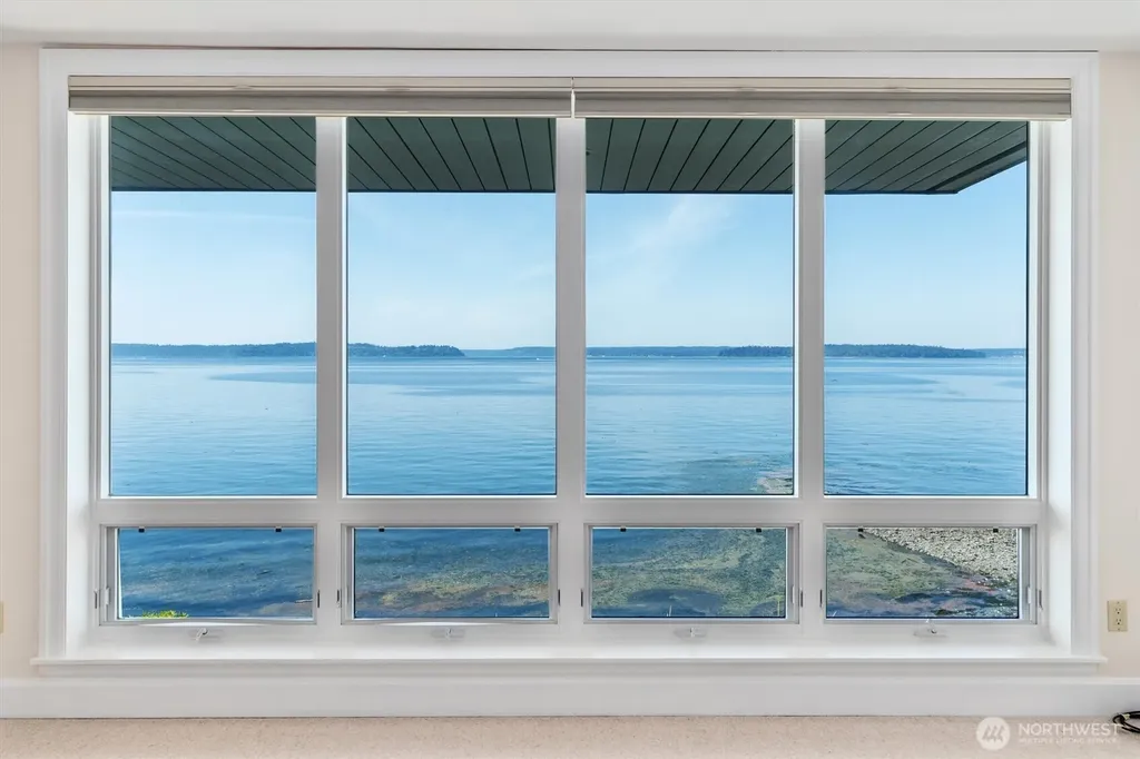 4163 Beach Drive SW Seattle WA 98116