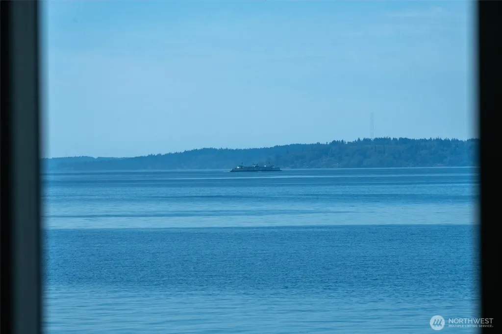 4163 Beach Drive SW Seattle WA 98116